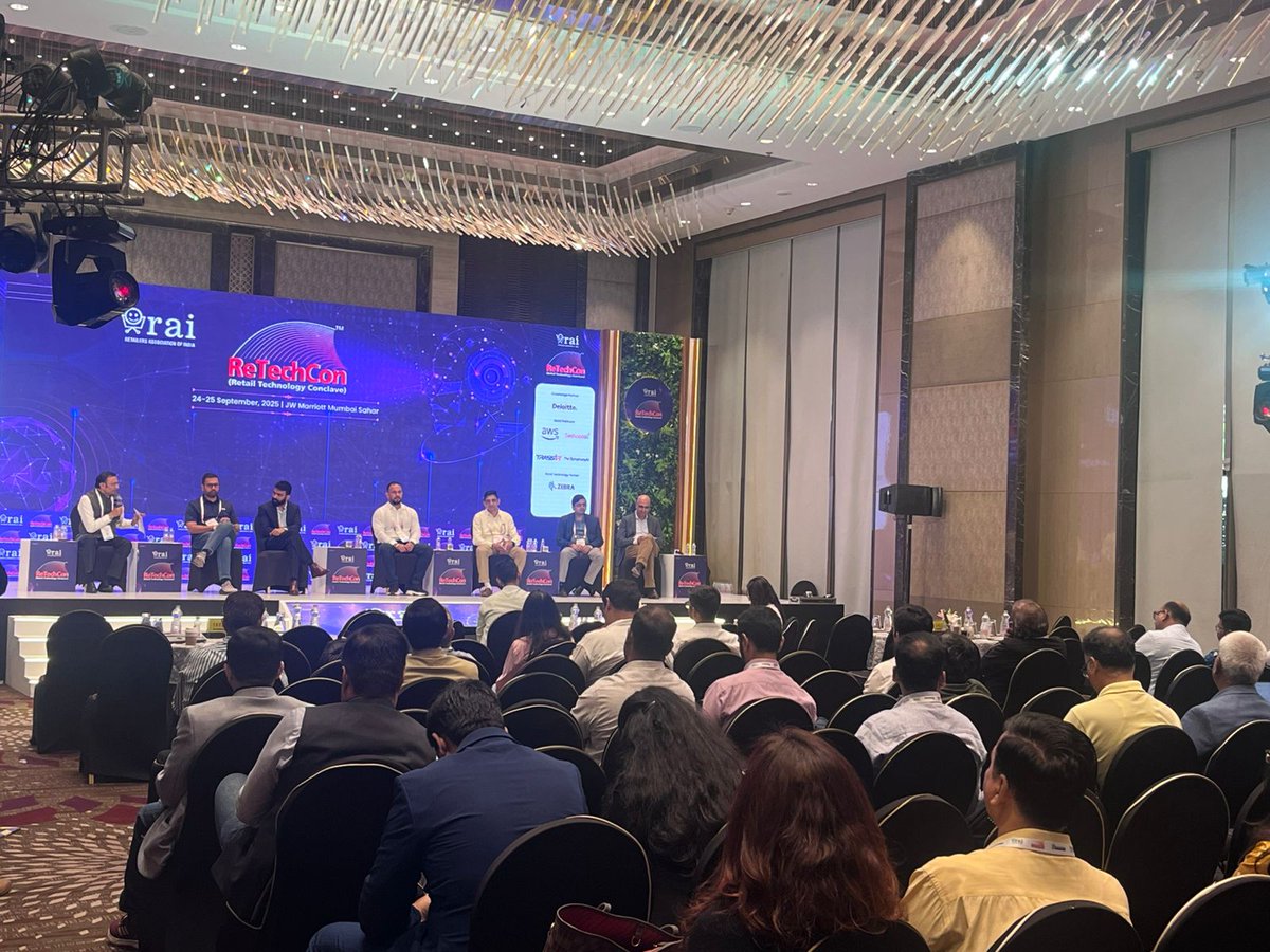 METedu's tweet image. Students of MET Asian Management Development Centre, MET Institute of Management &amp;amp; MET Institute of PGDM participated in #ReTechCon / Retail CFO Summit 2025 by @rai_india. A perfect blend of insights, networking &amp;amp; exposure—bringing classroom learning to life! 🚀