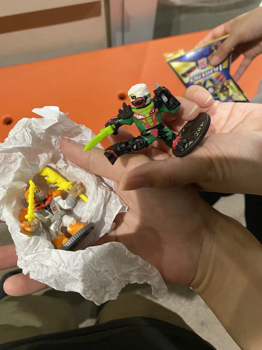 ホワイトレイスとヴァイパーラースでした