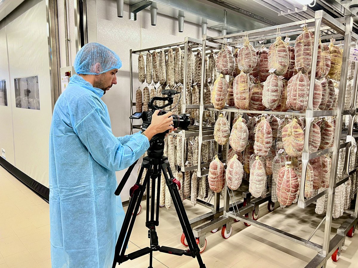 🔴 ℝ𝕚𝕡𝕣𝕖𝕤𝕖 𝕚𝕟 ℂ𝕠𝕣𝕤𝕠
.
📍TORRE DE’ PICENARDI
.
.
p͟r͟o͟s͟s͟i͟m͟a͟m͟e͟n͟t͟e͟ ͟s͟u͟
🇮🇹 𝗣𝗶𝗰𝗰𝗼𝗹𝗮𝗚𝗿𝗮𝗻𝗱𝗲𝗜𝘁𝗮𝗹𝗶𝗮.𝗧𝗩

#RaccontiamoIlBelPaese
#TorreDePicenardi #Cremona #Lombardia #VillaSommiPicenardi #PiccolaGrandeItalia #RipreseInCorso #Backstage