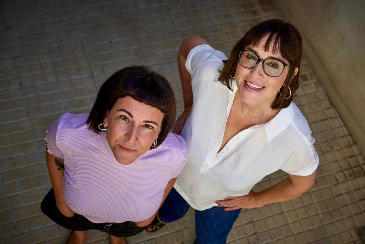 🤔🎗️ Els llaços van transcendir el simbolisme nacionalista tradicional?

En aquest llibre, <a href="/Mariona_Llado/">Mariona Lladonosa</a> i <a href="/Joana_Soto/">Joana Soto</a> ofereixen una aproximació crítica a l’ús de l’espai com a escenari de confrontació política.

🔗 manifestllibres.cat/products/el-co…