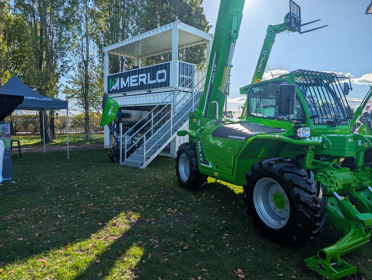 eventsstructure's tweet image. Smart + simple at #Plantworx2025 🚜
Merlo stood out with a sleek two-story converted shipping container:
 ✅Enclosed upper deck for Autumn networking
 ✅Clean, on-brand design
Sometimes straightforward builds make the biggest impact
#Merlo #EventDesign #TheEventsStructure