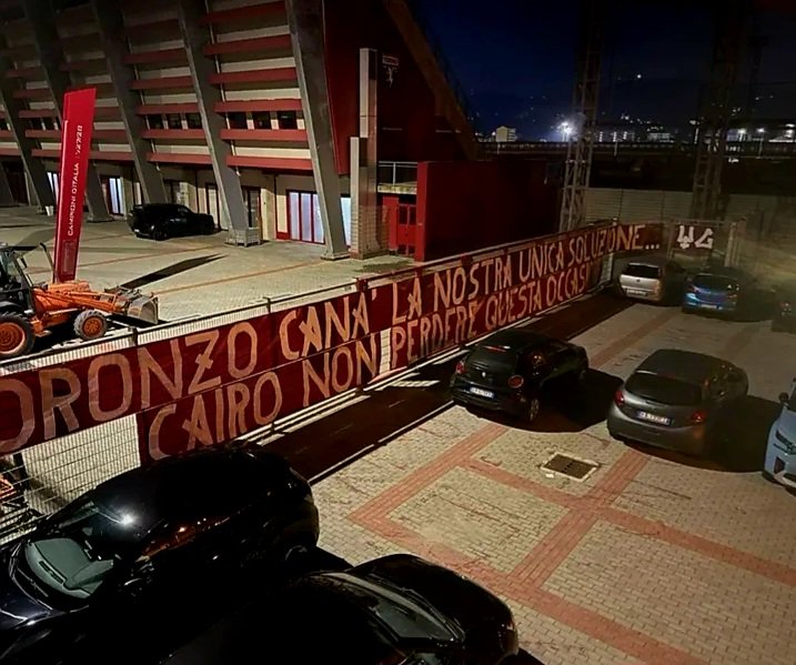 "Oronzo Cana' la nostra unica soluzione Cairo non perdere questa occasione"
#viafiladelfia 
#stadiofiladelfia 
#torino