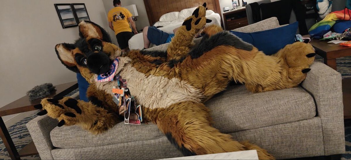 Who wants a hug this #FursuitFriday . It’s time to kick back and relax . This fluffy boy just wants cuddles ! Will you have a cuddle with him ?