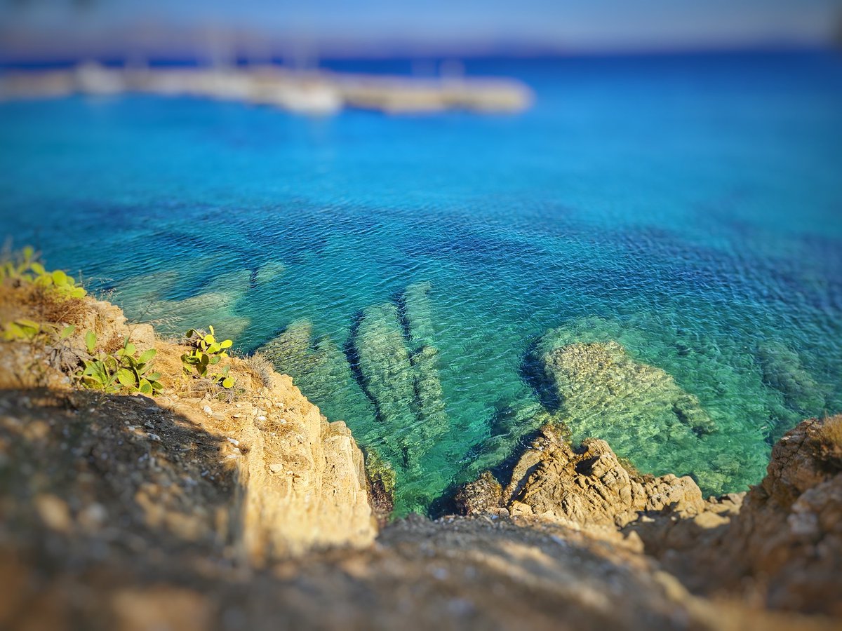 BrunoLauper's tweet photo. Piso Livadi Port 🇬🇷
Paros Greece 30.09.2025
•
#pisolivadi #pisolivadiport #paros
#parosisland #greece #griechenland #visitparos
#relax #samsung #galaxy23
#tiltshift #miniatureeffect https://t.co/qMpCEL5366