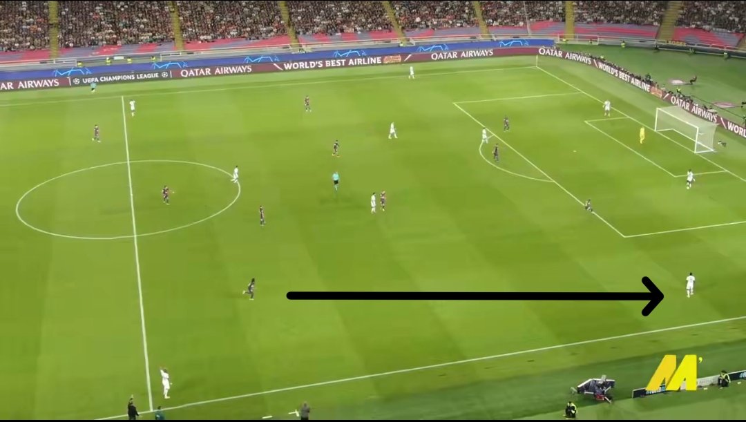 It's hard to pinpoint this goal to a single individual when there are multiple errors in the sequence:
- Lamine not closing down Pacho;
- Kounde having to cover an entire half of the field(because PSG pulled its fullbacks deeper, classic tactic teams use against us)
...