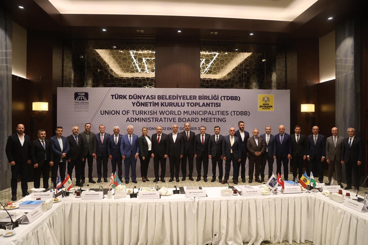 samiermbb's tweet image. Türk Dünyası Belediyeler Birliği toplantımızı, Başkanımız Sayın @u_ibrahim_altay ’ın başkanlığında gerçekleştirdik.

Toplantımızın hayırlara vesile olmasını diliyor, tüm başkanlarımıza teşekkür ediyorum.