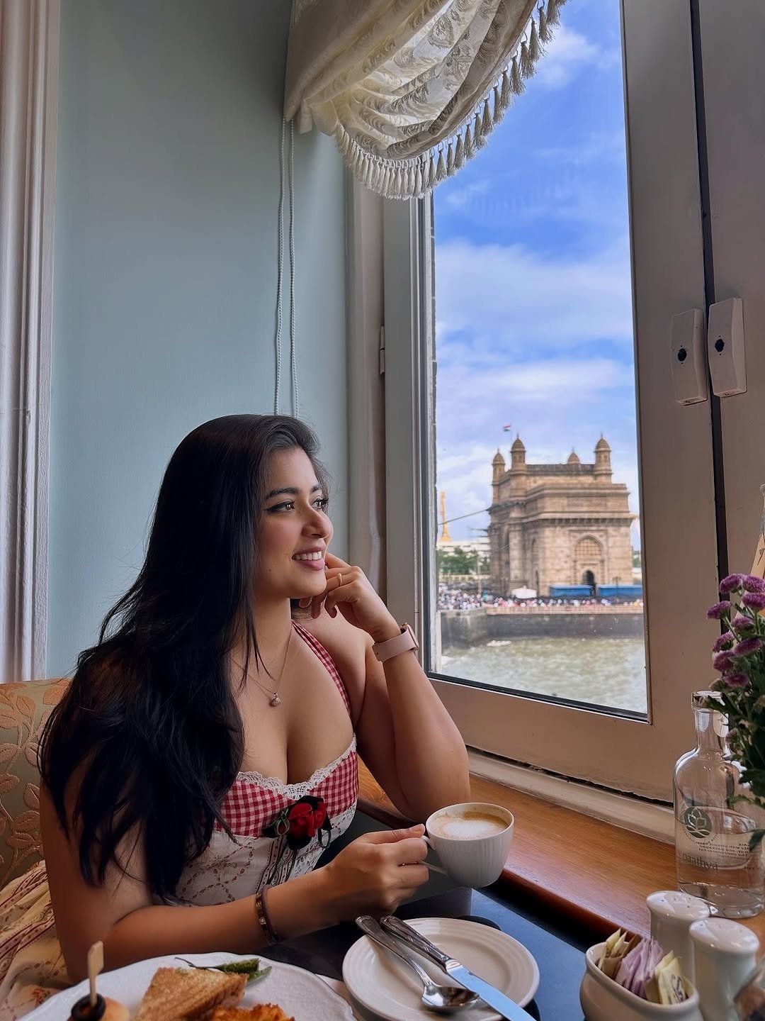 G2UbqS7bMAEzeRY?format=jpg&name=large