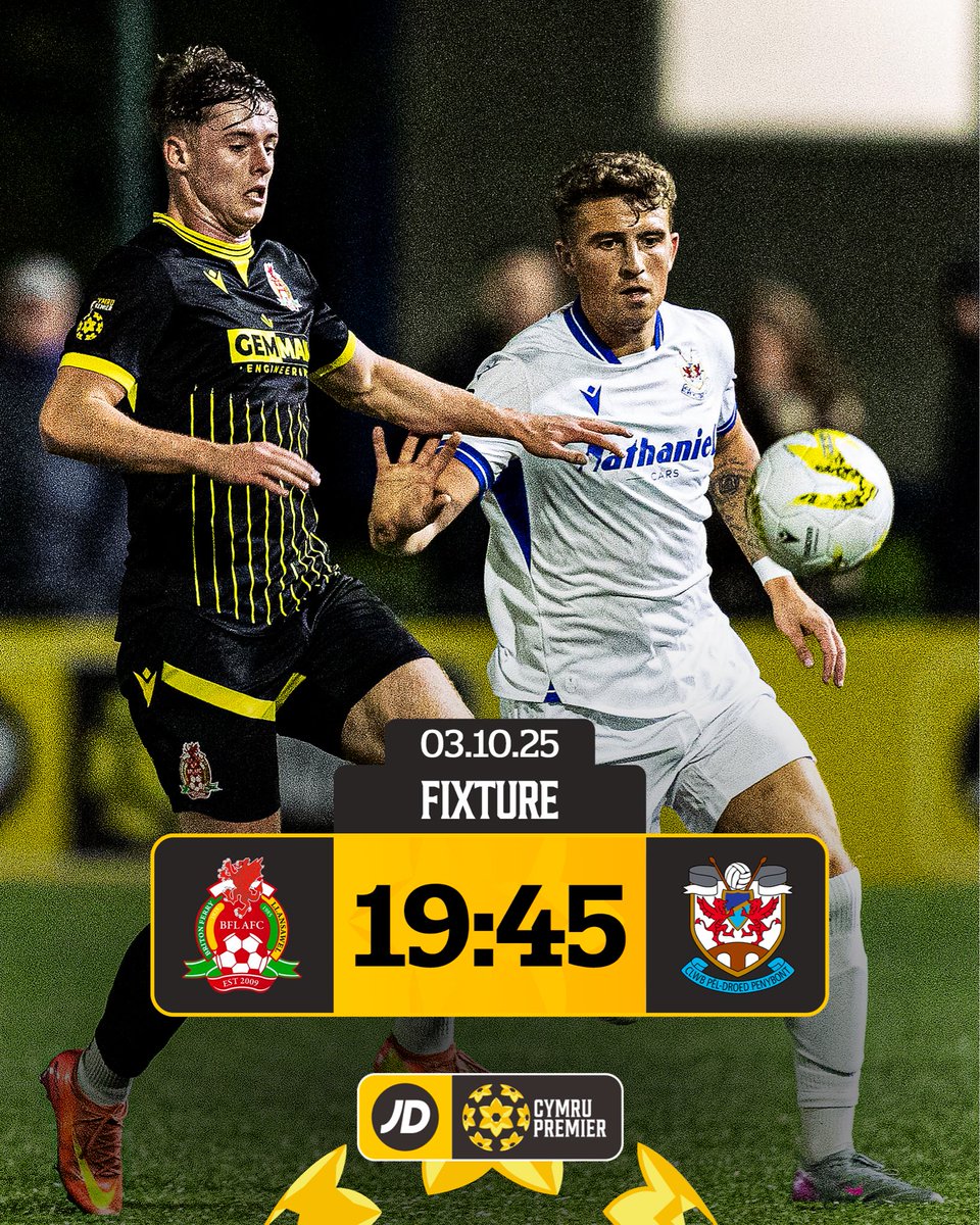 A key clash under the lights in the #JDCymruPremier 💪