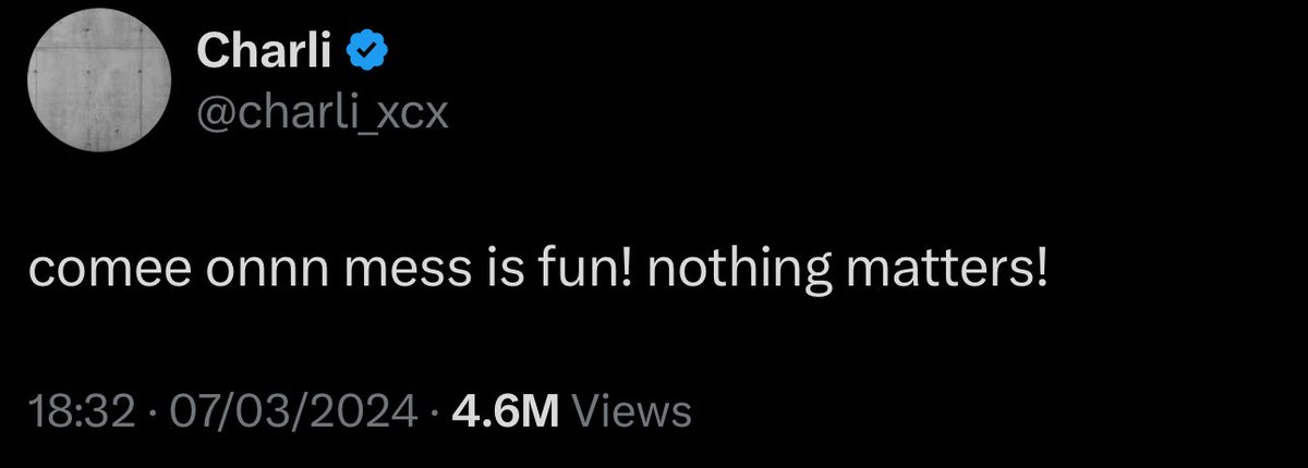 d⭐️ (@hmscarf) on Twitter photo 