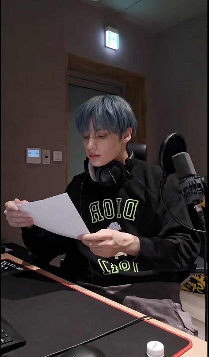 ㅤ

📍 𝘓𝘟𝘈 𝘌𝘯𝘵𝘦𝘳𝘵𝘢𝘪𝘯𝘮𝘦𝘯𝘵 𝘉𝘶𝘪𝘭𝘥𝘪𝘯𝘨

Brewing something special with the girls today! Working with <a href="/itsREVELLE/">REVÉLLE</a> has been such a joy; they make every moment fun, even in the middle of long recording sessions and a packed schedule.

#REC_진울 

ㅤ