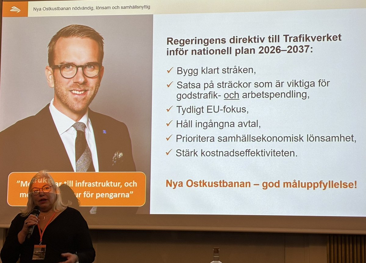 Nu börjar dagens möte om Nya Ostkustbanan. Det kommer att bli en bra dag.