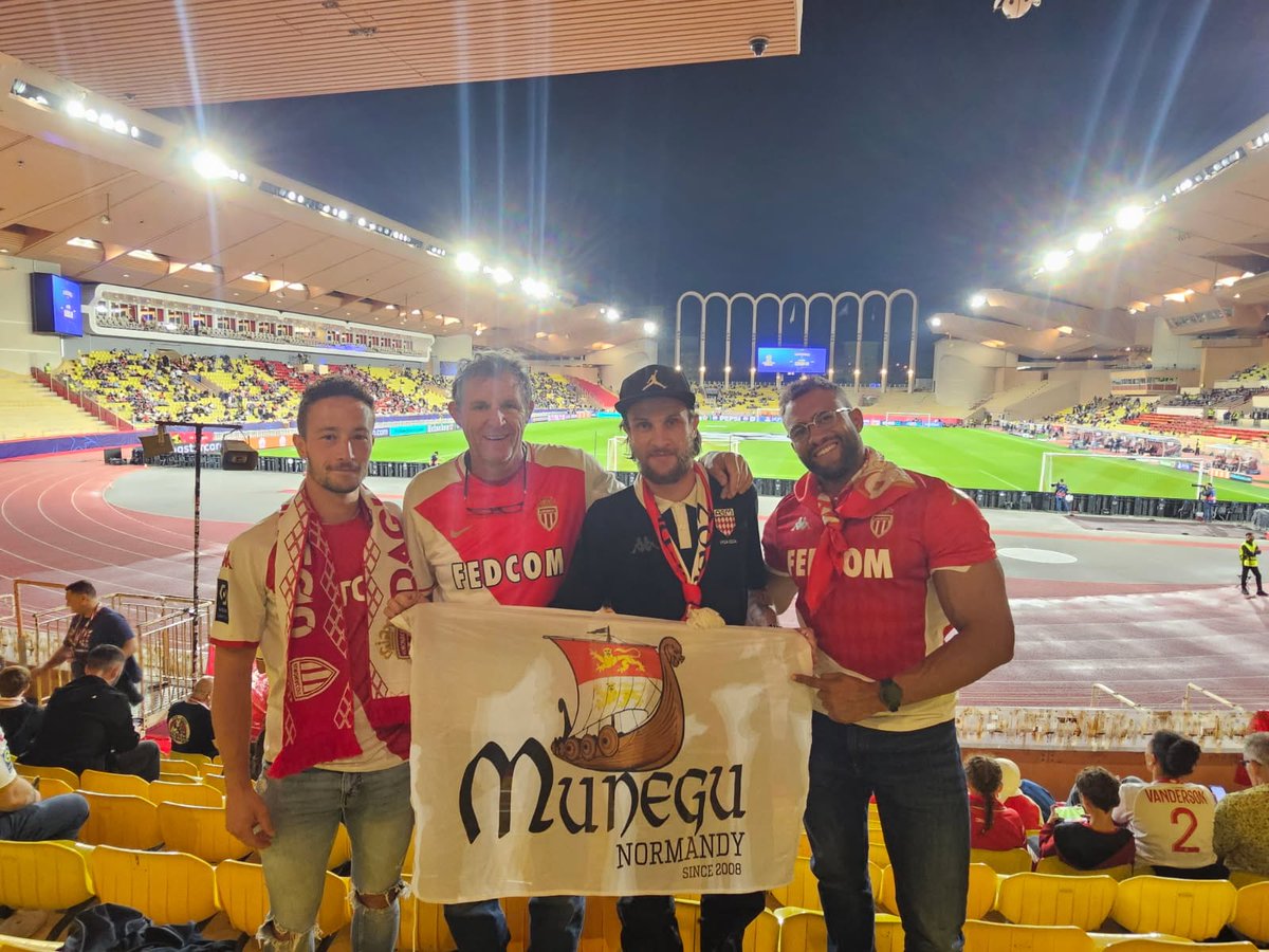 CSMonaco's tweet image. Nos antennes sont venus en nombre pour soutenir nos 🔴⚪. Vos encouragements ont porté leur fruit avec ce beau résultat. Merci à vous 💪 ! #DagheMunegu #ASMMCI #ASMonaco #Partouttoujours #CSMNormandie @biancorossi83 #CSMLondon @MuneguCVDL