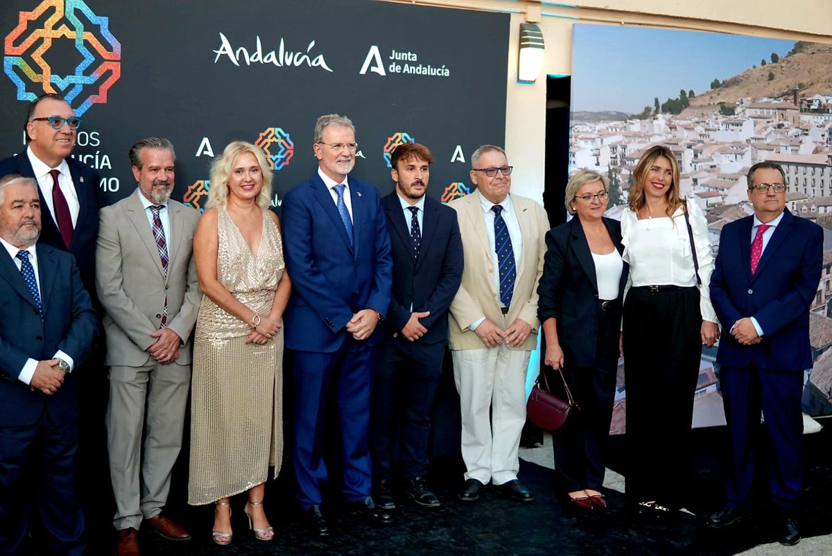 🏆 Premio Andalucía de Turismo 2025 para la Asociación de Agencias de Viajes de Jaén

Enhorabuena a la Asociación Provincial de Agencias de Viajes de Jaén por este merecido reconocimiento a su labor en favor del turismo de calidad en nuestra tierra