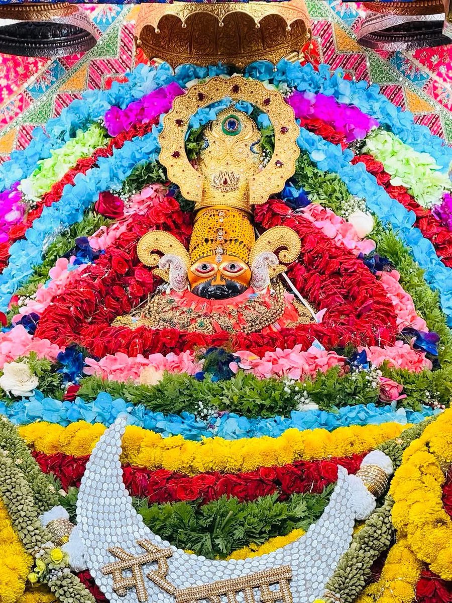 khatu_darshan5's tweet image. एकादशी की शुभकामनाएं बधाई 
बाबा श्याम की कृपा हम सब पर बनी रहे 🙏