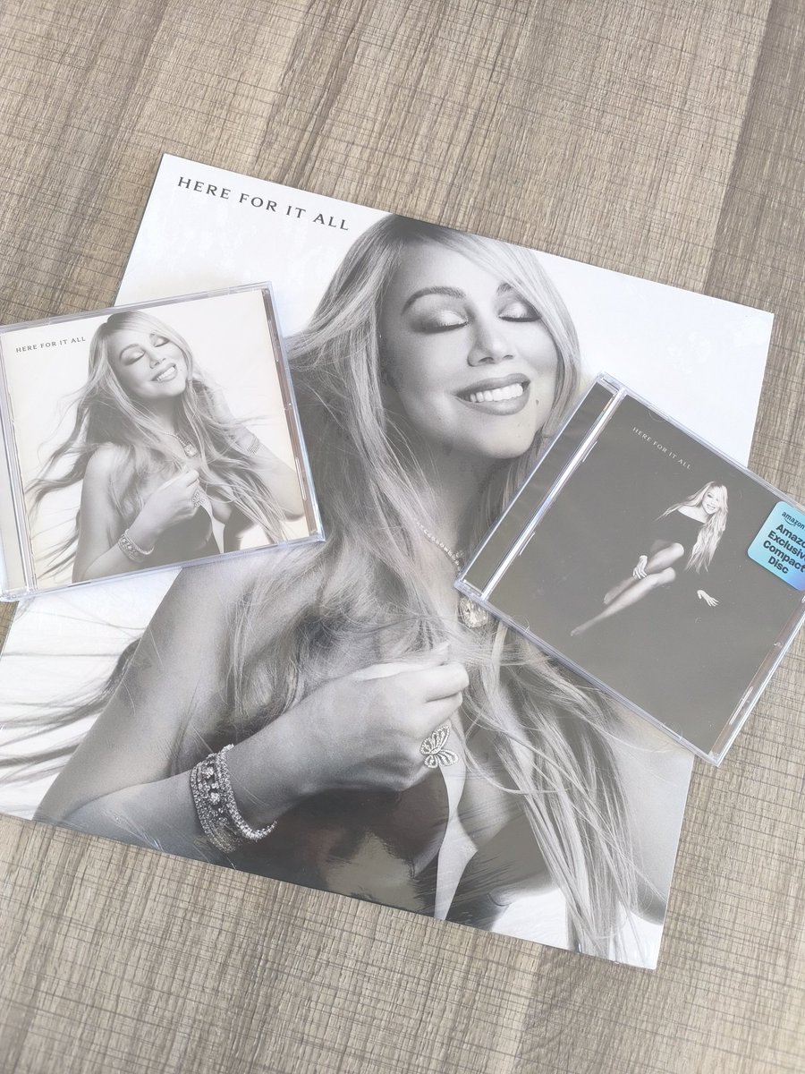 juliechopard327's tweet photo. Lil' excited, lil' excited!!! One week later I'm finally able to have this perfection in my hands!!! Shame on the French @Cultura shops around me who didn't have @MariahCarey in store on time!!!!
Love you Mimi❣️❣️❣️❣️ https://t.co/Qe8jjmY0Jb