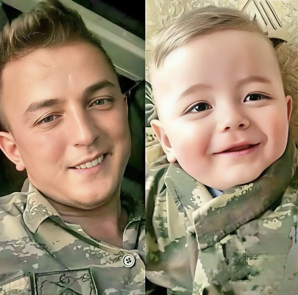 Şehit babasına olan benzerliği.
Şehit Erdi Demirer ve doyamadığı yavrusu...

Aziz Ruhun Şad Olsun Yiğidim 
Bazı haklar ödenmez 🥀