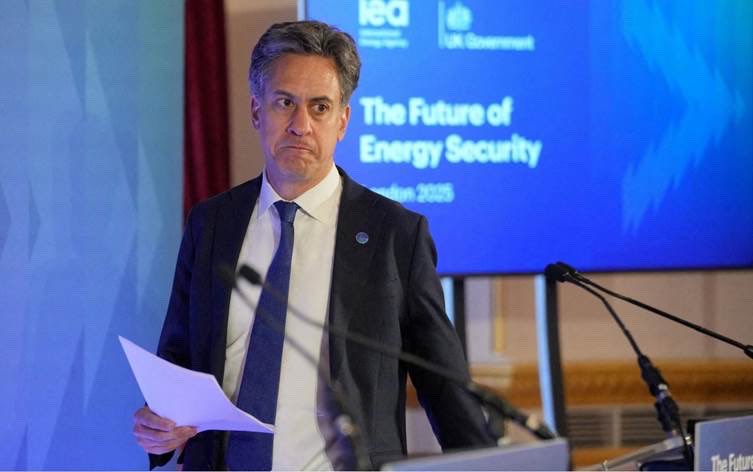 Britain is paying the highest electricity prices in the world for the second year running – Net Zero, is how many good ideas this guy has
