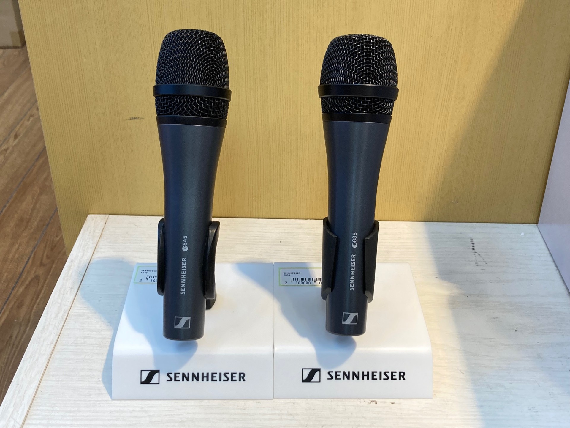 Sennheiser E835 ダイナミックマイクセット SENNHEISER E835 ダイナミックマイク ゼンハイザー | 島村楽器