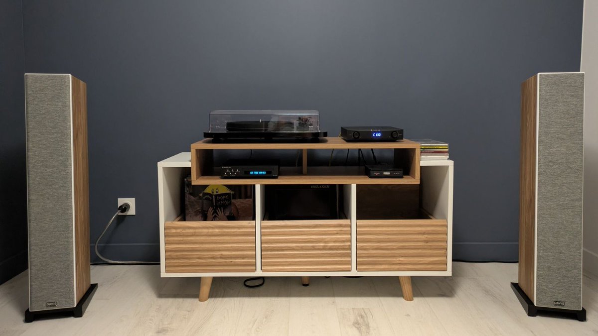 AcousticsDavis's tweet image. #davisacoustics #krypton6 #avisclient
Nous sommes ravis de partager avec vous ce retour de l&apos;un de nos passionné(e)s !
&quot;Une jolie paire de krypton 6 ,en rodage, &quot;mais qui me procure déjà beaucoup de plaisir. Aération, finesse, transparence ...&quot;