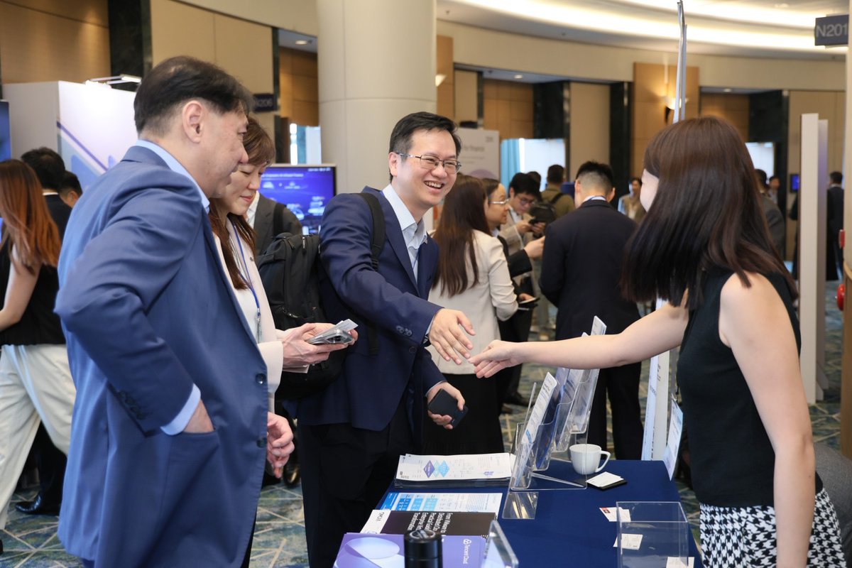 tencentcloud's tweet image. #HKIBAnnualBankingConference2025, themed &quot;NextGen Banking: Adapting, Innovating, Thriving,&quot; united leaders in HK to tackle digital disruption &amp;amp; emerging trends in the financial services landscape last week. #TencentCloud showcased our #AI &amp;amp; #cloud innovations designed to empower…