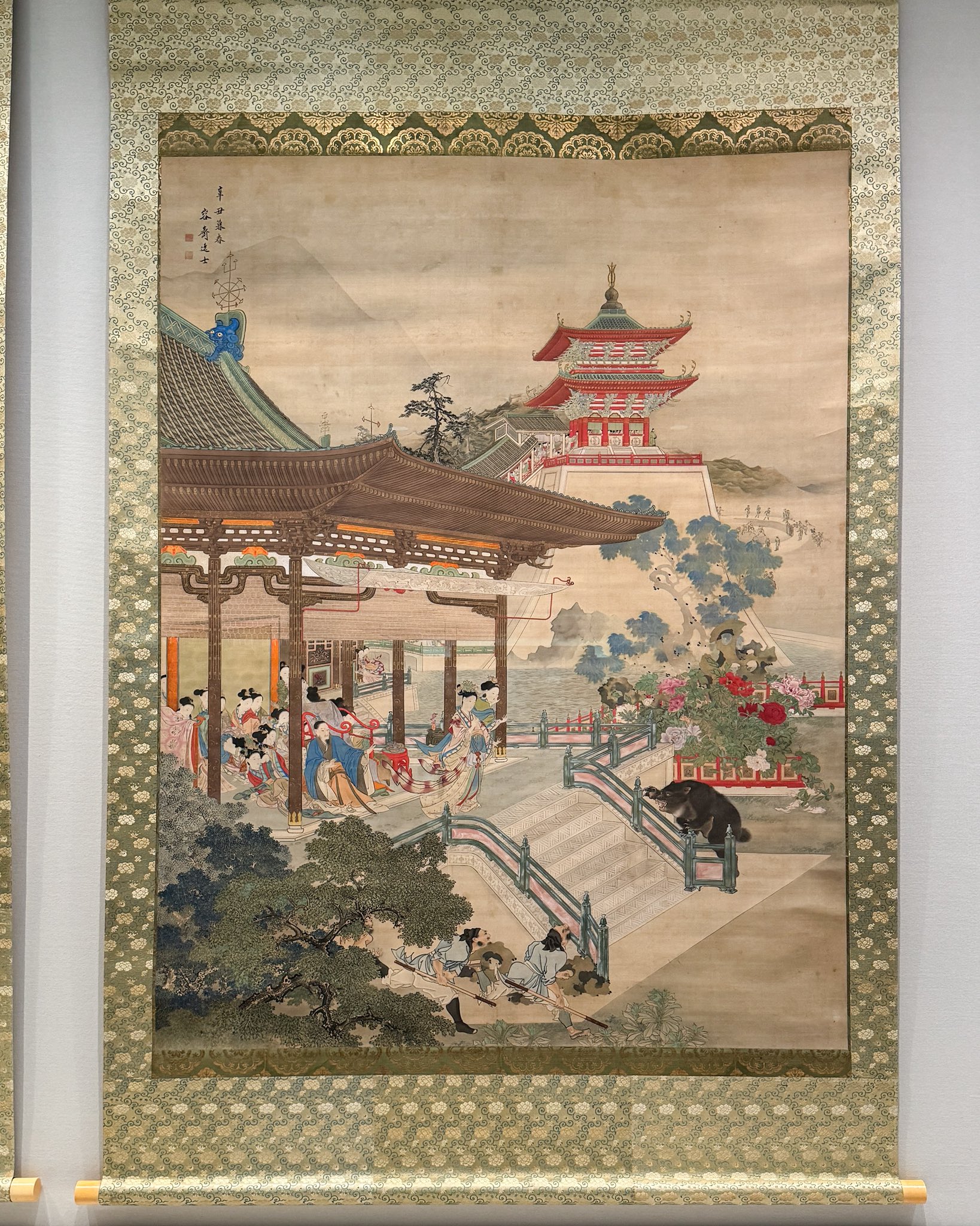 迫力満点の書道作品『観清』工芸作品　大幅　印刷品　掛軸　中国美術品インテリア店飾 迫力満点の書道作品『観清』工芸作品 大幅 印刷品 掛軸 中国美術