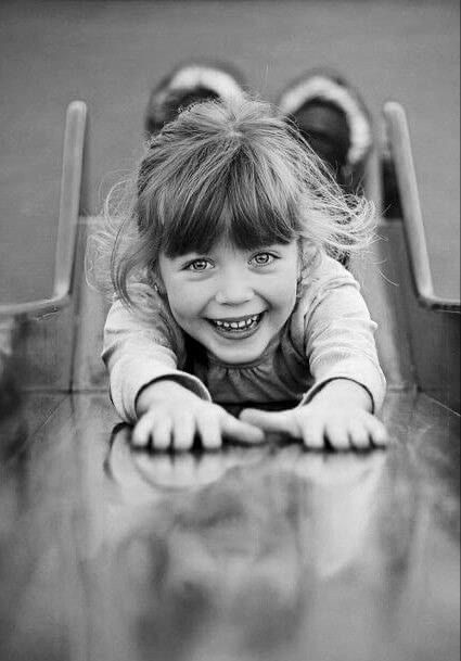Je vs laisse, sur 1 sourire
Je pense à vs
Je passerais vs lire 
Besoin de laisser twitter un moment, besoin de repos
Prenez soin de vs, profitez de la vie
Soyez heureux 
Ne vs laissez pas abattre
Au contraire, battez-vs, toujours 
Merci pr votre bienveillance
Je vs fais des 😘😘