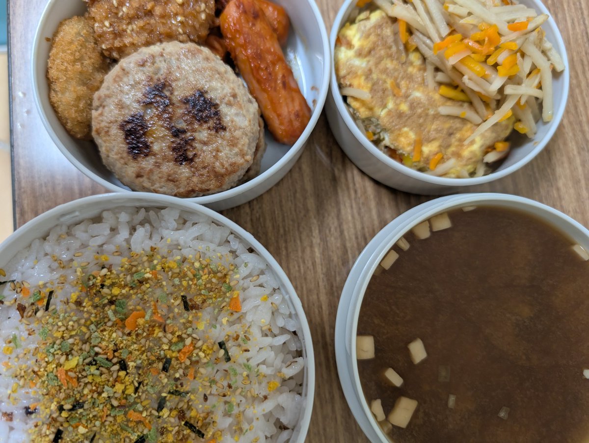 今回最後の懐古飯、いただきます！
明日は本番でございます！！
チケットまだお取りできますよー