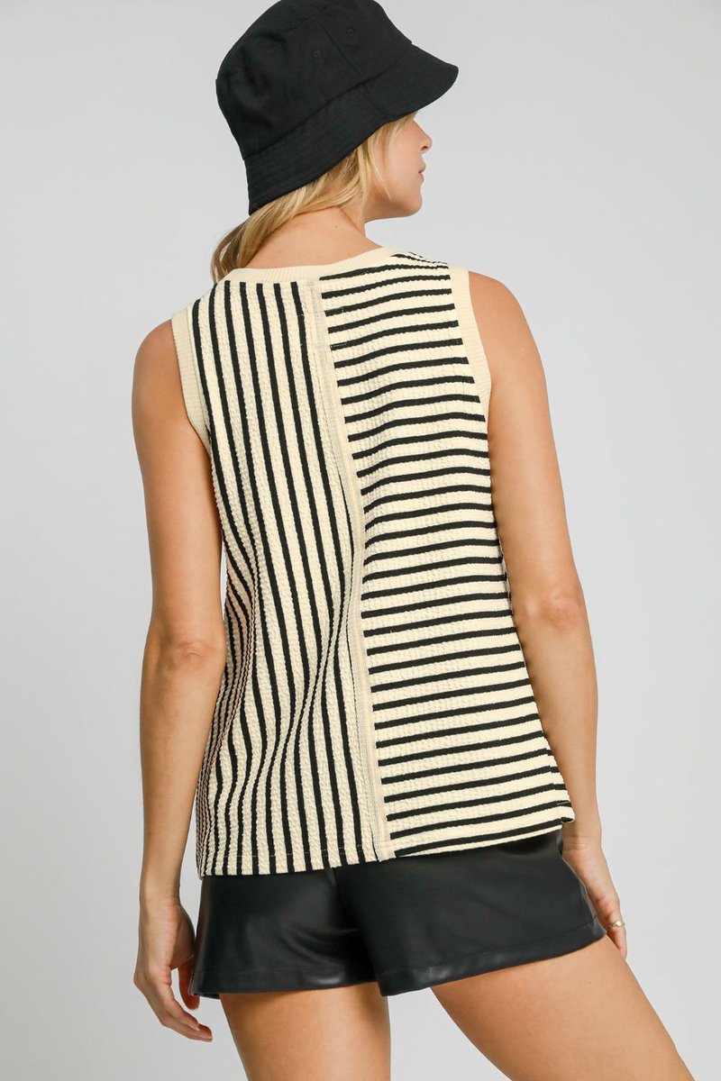 Femme_fusion's tweet image. Stay chill but never basic with the Umgee Round Neck Texture Striped Tank. Perfect for layering or solo when the sun's out. Texture and stripes? It's the low-key flex you didn't know you needed. 🌞 #FemmeFusion #StyleEssentials femme-fusion.com/products/umgee…