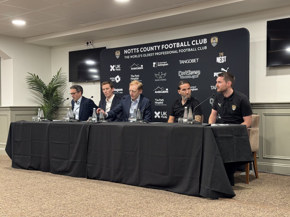 ncfcworld's tweet image. Fantastic fans forum, thanks again to Chris &amp;amp; Alex, Martin, Joe and Nick at @Official_NCFC . Exciting news about a 3rd kit, training ground, expansion on club points system, external works creating revenue, player reviews and much more. Exciting January transfers? Maybe. COYPs