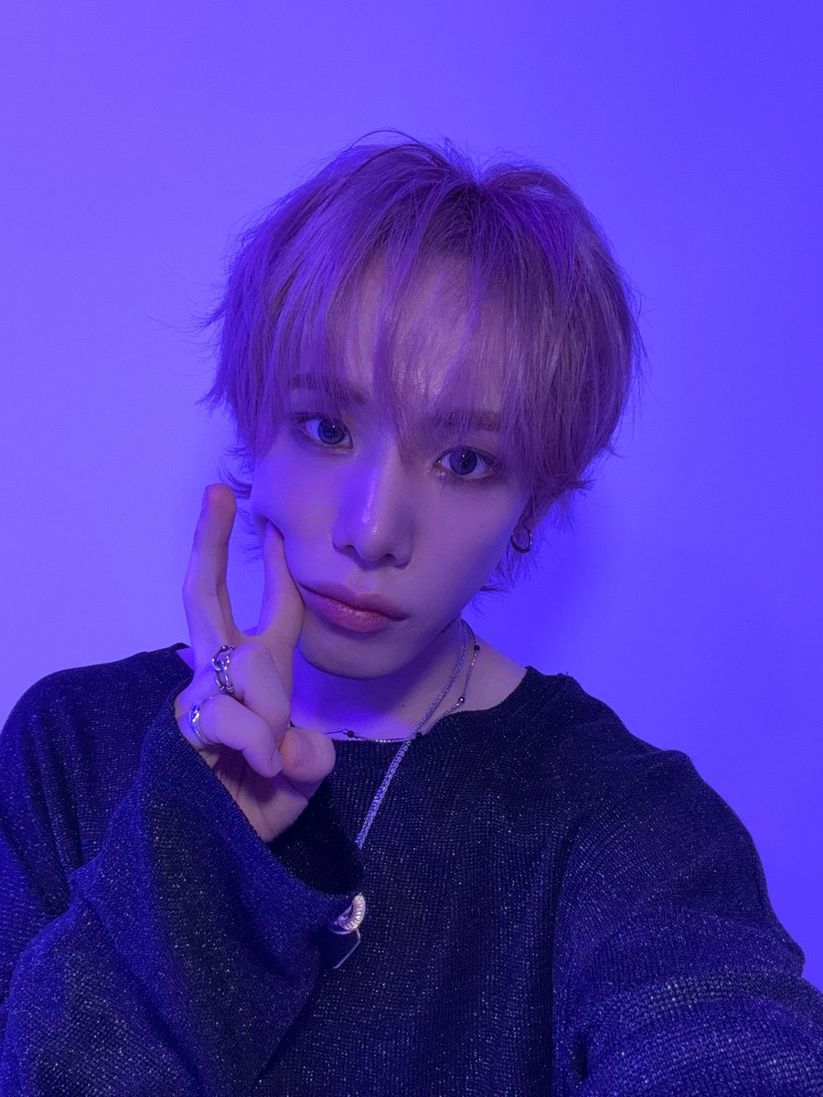 OmegaX_members's tweet photo. [#OX]

영상 보고오셨나요 ?

#OMEGA_X #오메가엑스
#젠 #XEN https://t.co/3tgqCcyzgA