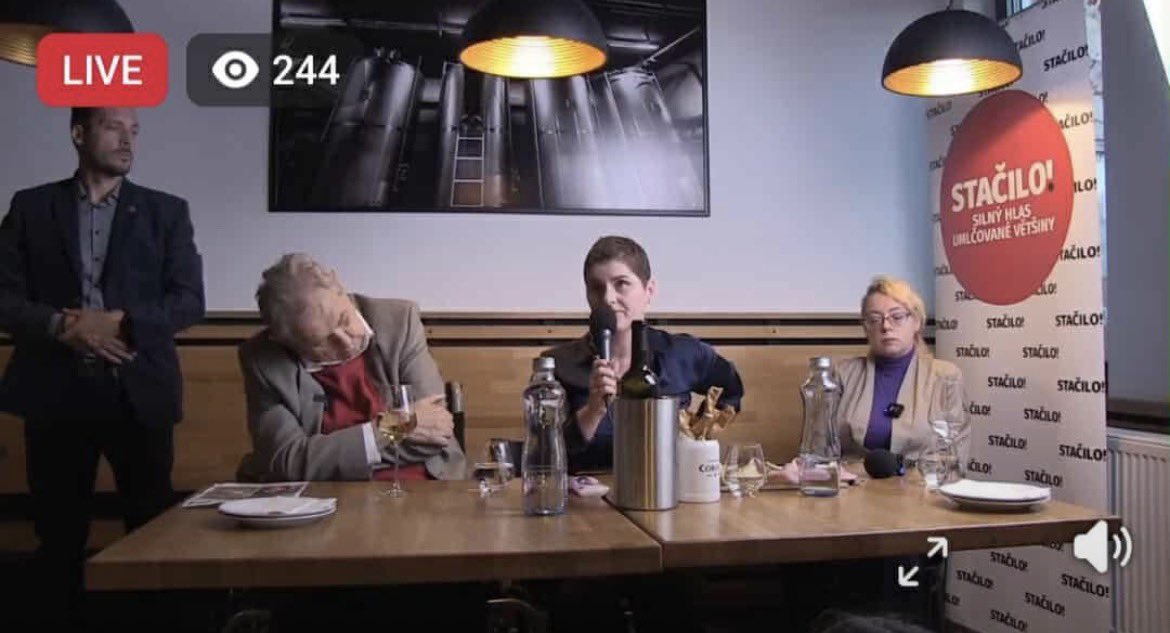 Ještě že se toho nedožil Miloš Zeman.