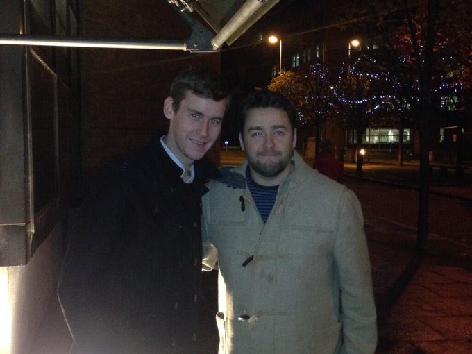 B0bby11's tweet photo. Looking forward to @JasonManford tonight, hopefully might get a chance to get an updated photo https://t.co/XmUIp3a7SP