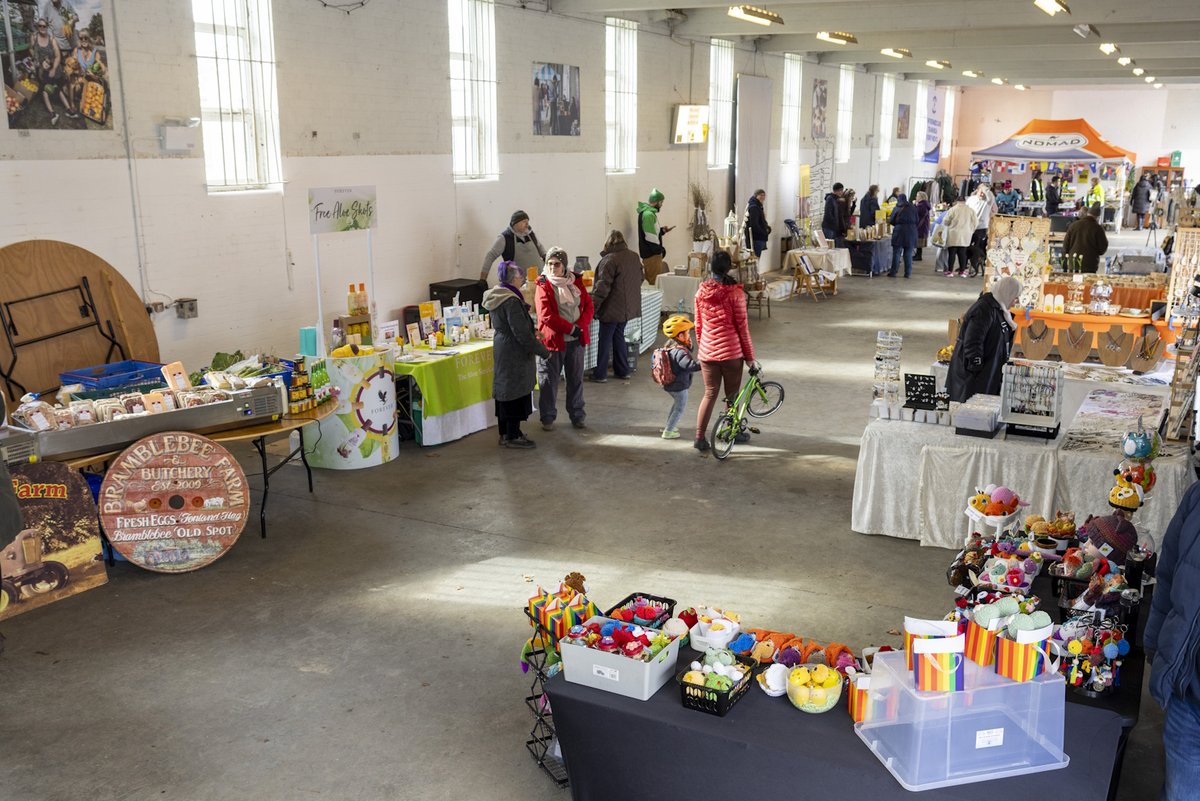 🧺🍎🍐🍞🧀🥕🥬🍯🛍️🎪🧵🪴🏘️👨‍👩‍👧‍👦🤝🎶☕

We're launching two new and exciting market trader programmes with <a href="/camcitco/">Cambridge City Council</a> and <a href="/huntsdc/">Huntingdonshire DC</a> - funded by the UK Shared Prosperity Fund

💸🙋The projects will work with market traders looking to grow and take business ideas to the next level whilst