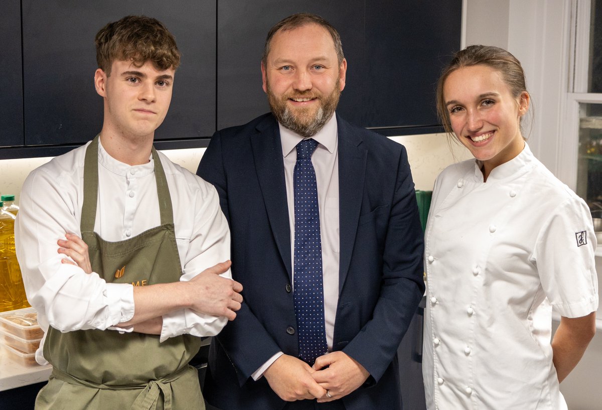 SBFutureChef's tweet image. From #SpringboardFutureChef to the world stage ๐๐ฉโ๐ณ Huge congrats to Springboard FutureChef 2023 alum Amber Rissmann, winner of the Scottish Heat of Young Chef Young Waiter! Sheโll represent Scotland at the World Finals in Feb ๐ Weโre so proud! #Foodie #Competition #WellDone