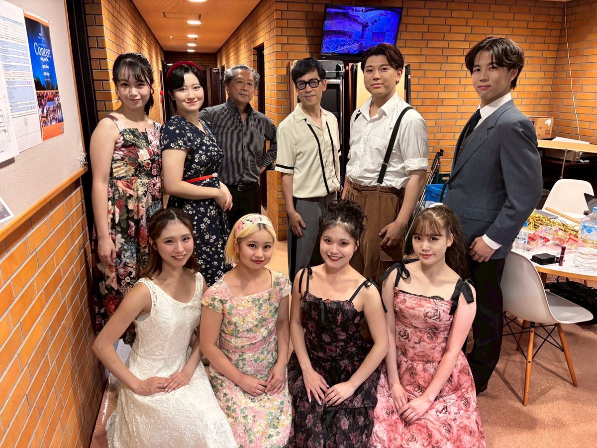 FtoolMsenoo's tweet photo. 先日のゼミコンサートのオフショットです📸 https://t.co/PhnY69vtw7