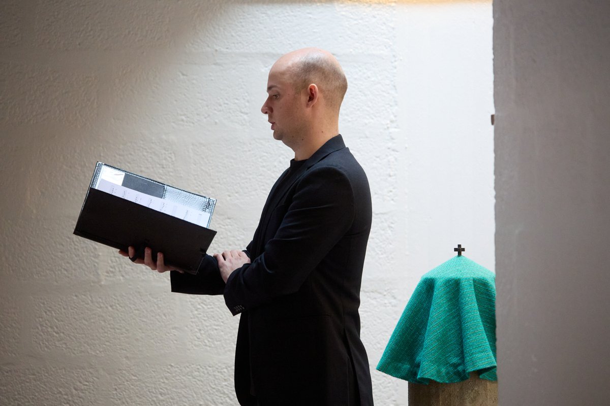 Great to be flagged up in this review by <a href="/FionaMaddocks/">Fiona Maddocks</a> 

observer.co.uk/culture/the-cr… 

<a href="/marianconsort/">The Marian Consort</a> <a href="/west_malling/">Visit West Malling</a> <a href="/SeeOfRochester/">@SeeOfRochester</a> <a href="/StBenedictsCtr/">St Benedict's Centre</a> 

#Music #Classical #Heritage #Hildegard #Festival