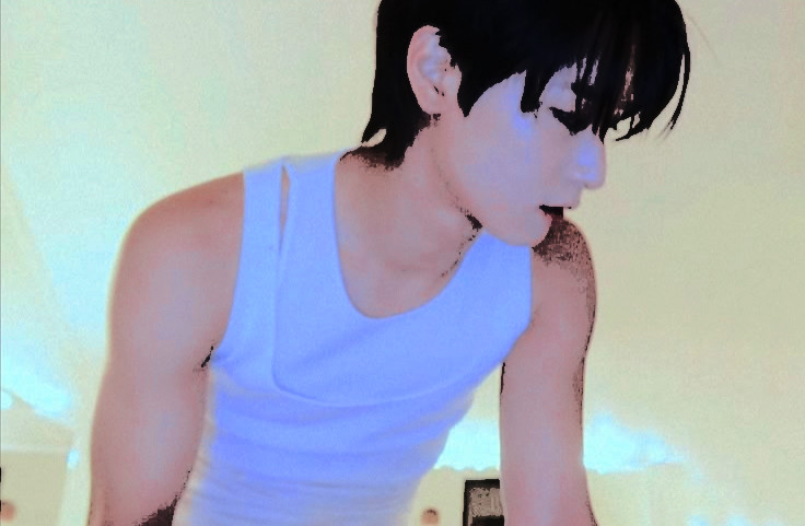 AQUI. (@chaieour) on Twitter photo 