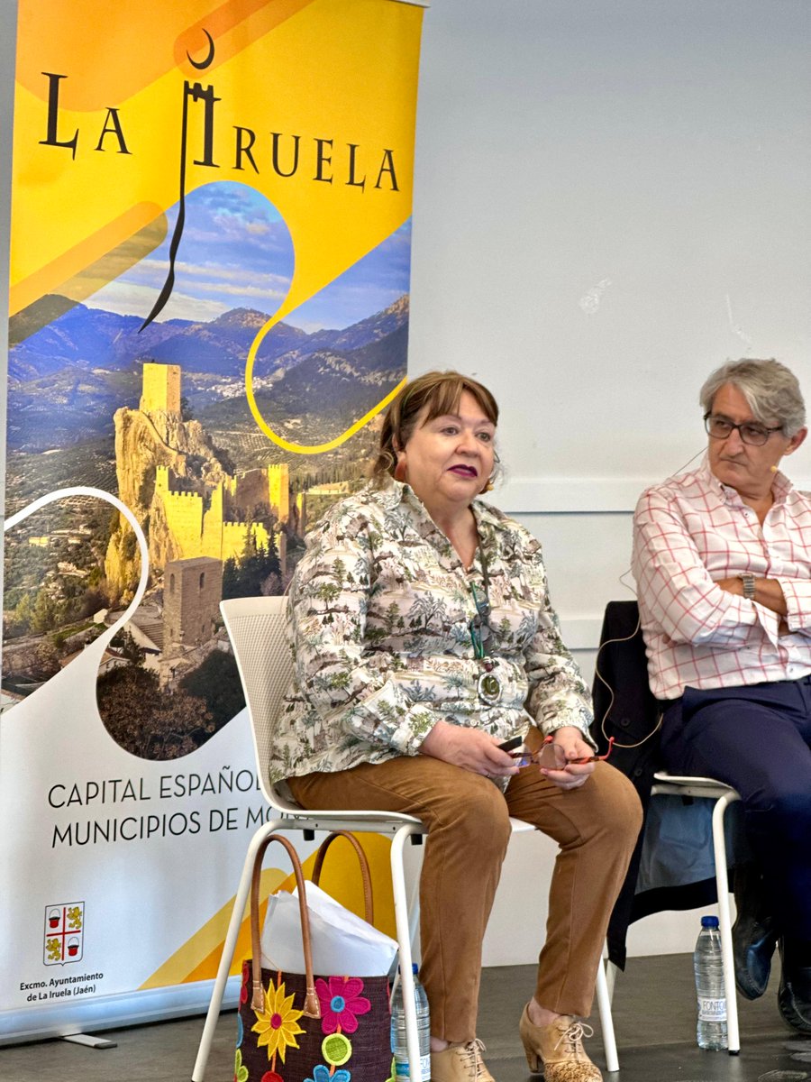 esMontanas's tweet photo. 🗣️Pilar Parra, vicepresidenta de @dipujaen en el #IXCongresoEsMontañas:
“Urge afrontar el déficit de habilitados nacionales y la escasez de recursos en municipios. Una #LeyDeMontaña no lo resolvería todo, pero pondría orden y facilitaría inversiones, vivienda e infraestructuras.” https://t.co/HyQCdcmLpI