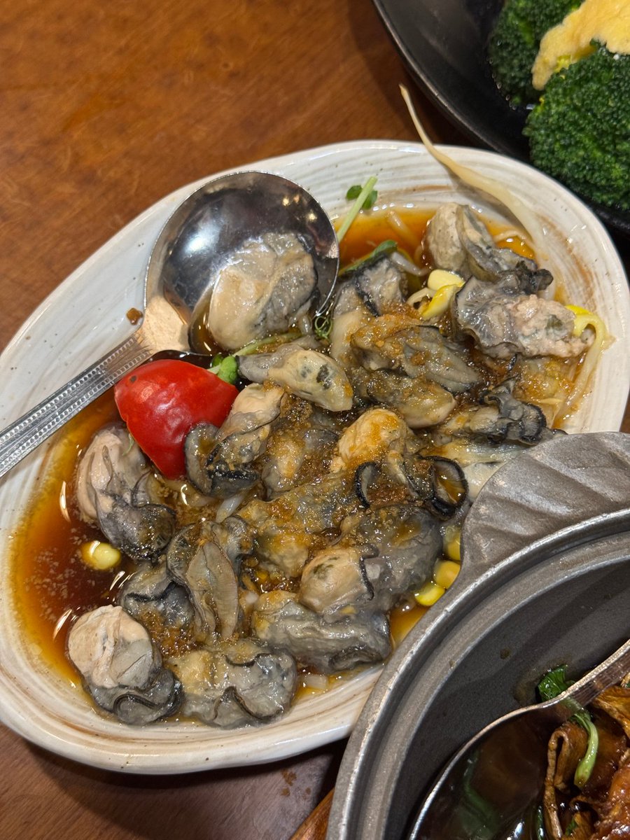 Codiecewser's tweet image. 焼肉の香りは、地球三周して戻ってきても私を捕らえる。🥩