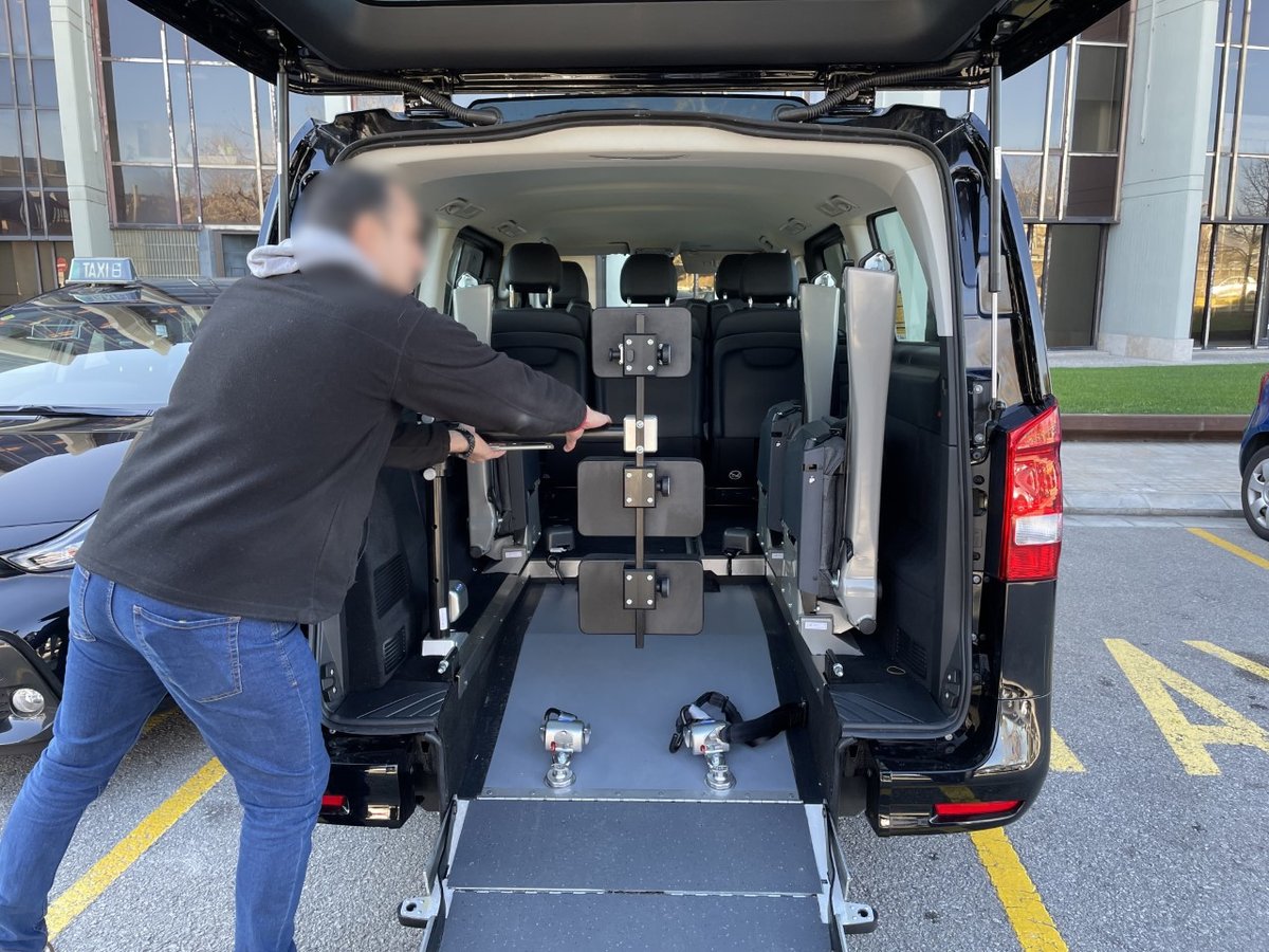 #AMB

Els taxis adaptats són una opció fiable i accessible per a les persones amb mobilitat reduïda

Perquè ofereixen:
- Rampa per a la cadira ♿
- Sistemes de seguretat específics com cinturons, reposacaps i ancoratges
- Ajuda del taxista per accedir al vehicle 🫴

#EstimoelTaxi