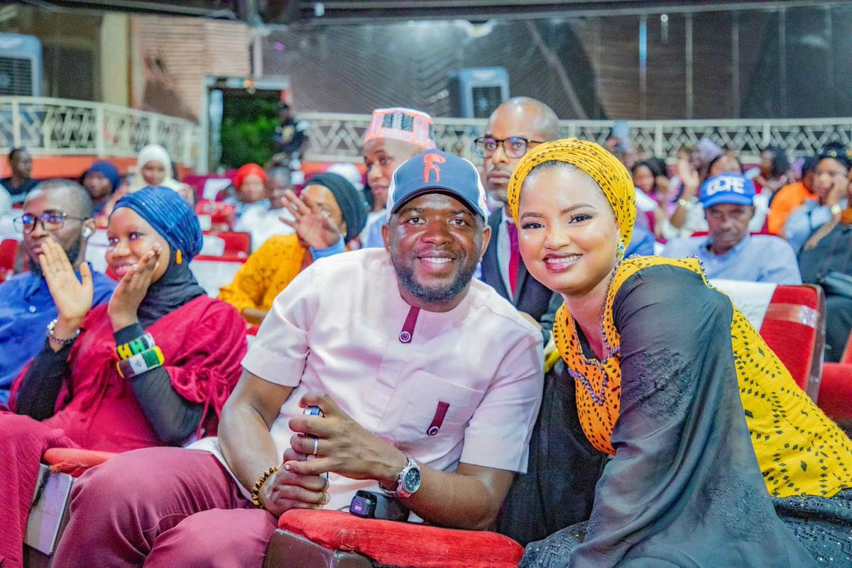Djoulfaty_Dia's tweet photo. La main sur le cœur, je dis merci au président de l’@ESenega et à toute son équipe pour la confiance, mais aussi surtout à la réussite de la journée culturelle du 27 septembre dernier au CICES de Dakar. Puisse ce moment d’union nous caractériser pour toujours. Amine !
#AEESGS https://t.co/8UGC0Cv2O5