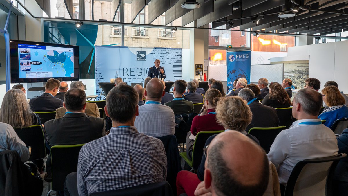 premar_ceclant's tweet image. 🚢 Retour sur l’Afterwork stratégique organisé par la #FMES accueillie par la @regionbretagne à Brest, en  présence du Vice-amiral d’escadre Jean-François Quérat, Préfet maritime  de l’Atlantique.