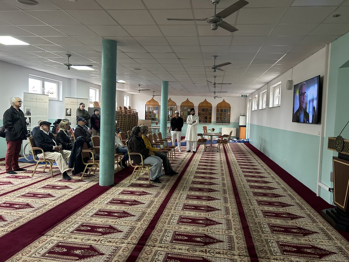 butt_wahidbutt's tweet photo. #TagDerOffenenMoschee #Baituljame https://t.co/V1UdR5Oczm