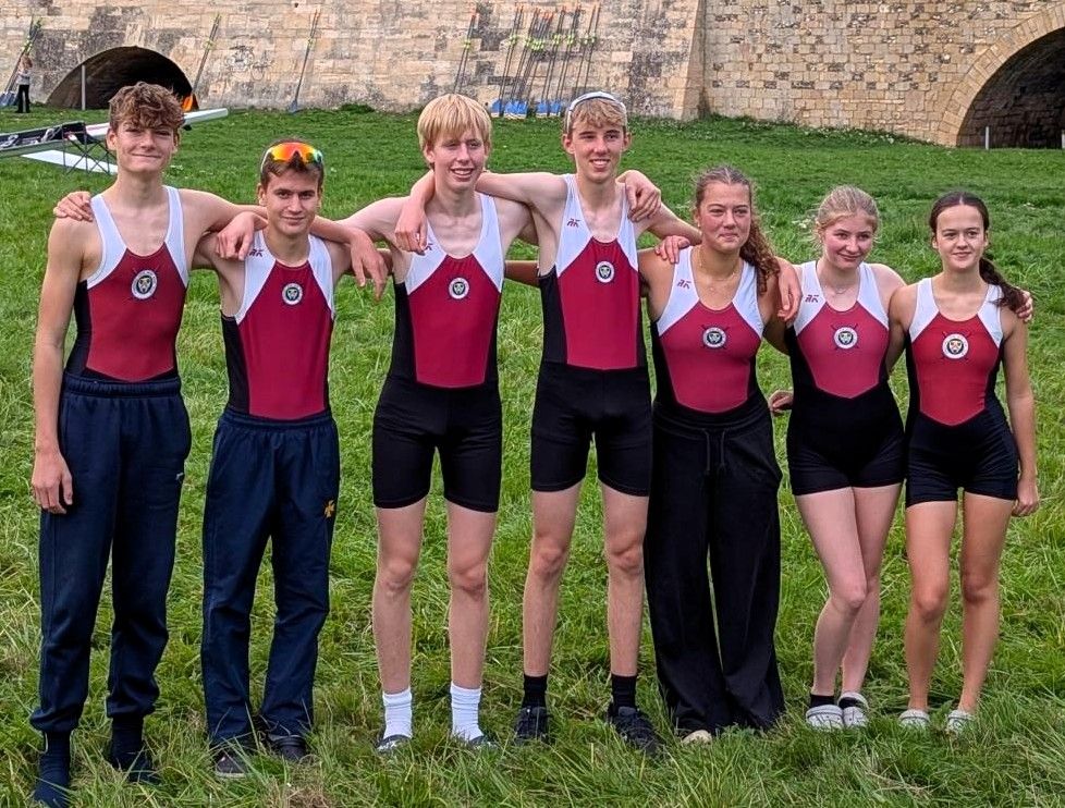 Excellent <a href="/HeraldNewspaper/">Stratford Herald</a> page forty four mention <a href="/SuABCJuniors/">SuABC Juniors</a>' successes <a href="/wallingfordrow/">Wallingford Rowing Club</a>#lds and now also online stratford-herald.com/sport/bumper-e…. Go out and buy <a href="/HeraldNewspaper/">Stratford Herald</a> now!