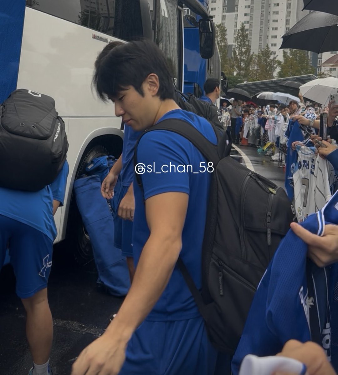 오늘 느좋이셨슴.