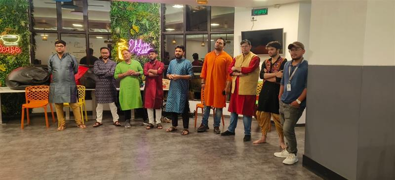 Intelliswift's tweet image. ✨This week we all came together to celebrate Navratri across our Bangalore and Pune offices. 🏙️
🪔The festival reminds us of the power of resilience, unity, and the triumph of good values that continue to inspire us. 🌟
#NavratriCelebration #WorkplaceCulture