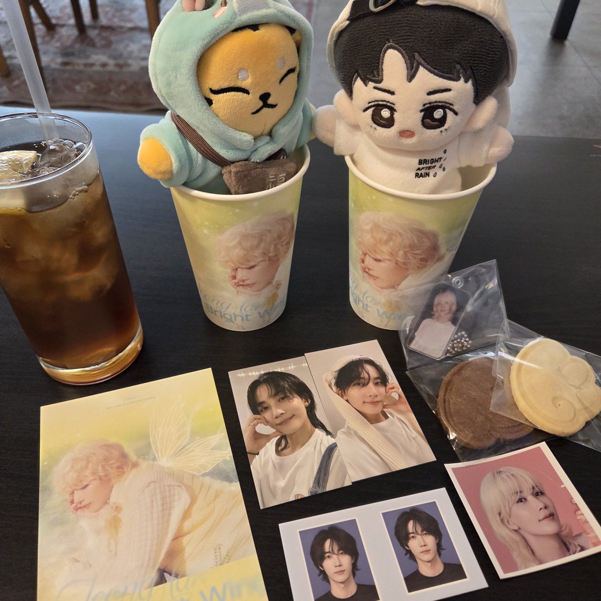coups_headset's tweet photo. @cafe_northpole
뽀삐하니 보러 노스폴 다녀왔습니닷! 정하니도 이쁘고 디피도 이쁘고 다 예뻐서 넘넘 좋았습니다!!!
#Jeonhan_Our_Bright_Wing https://t.co/HNwkoSZZTO