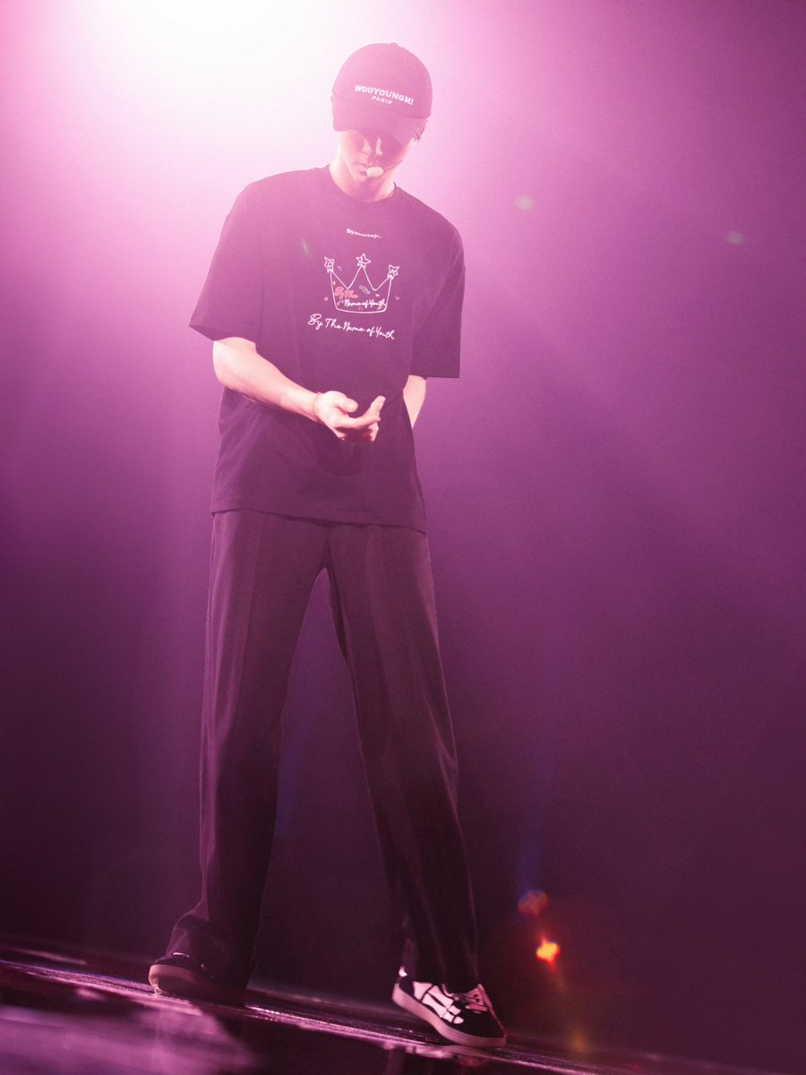 allenblackwei's tweet photo. Happy 25th Birthday to the incredible 陈立农 🎂
From a talented trainee in 2018 to a brilliant singer and actor today. It's been an amazing 6-year journey. So proud of you Celebrating your birthday with your FIRST global tour in Chongqing! Break a leg! The stage is yours⭐️ https://t.co/1tLkyrNpSZ