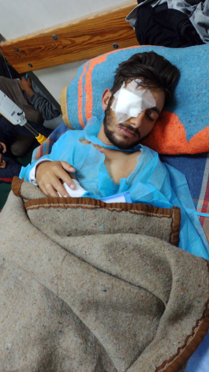 naseef_ghazal's tweet photo. Every minute that passes without medicine for my eyes 💊 increases the risk. We need 600 euros to achieve the goal of saving my life by purchasing the medicine. For a week, donate a little, share my appeal, and put a ❤️ so my words can reach far and wide.
https://t.co/1tg8HwB4j4 https://t.co/8XMkQ8Vh6t