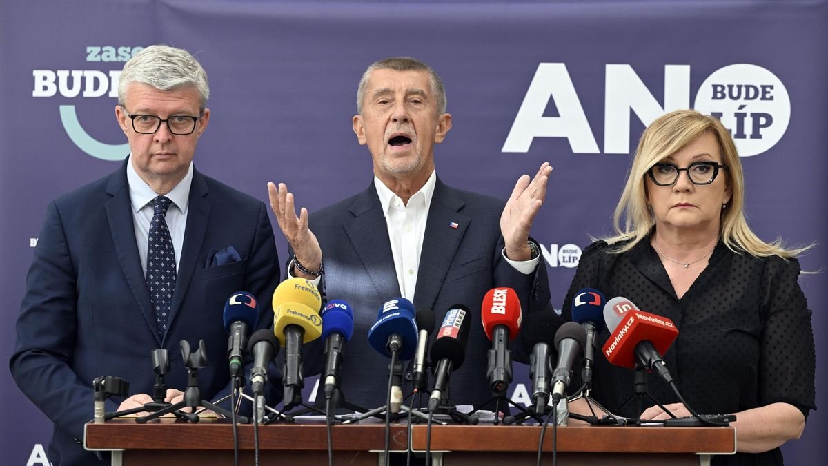 Volby nejsou talentová soutěž slibů 🗳️

„Všechno a hned“ bez „za co a komu“ není řešení, ale pohádka.

V tomhle krátkém vlákně rozebereme, jak letos rozeznat čísla od sloganů 👇